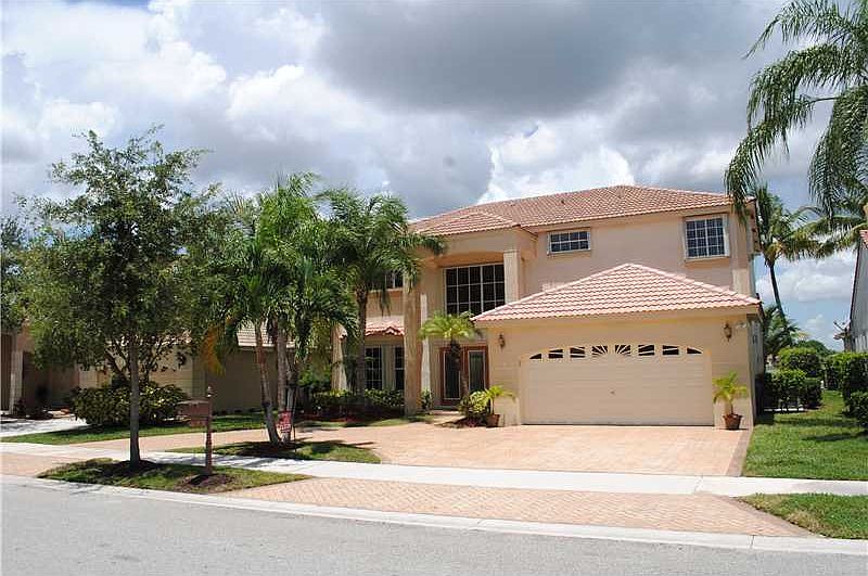 1st image of 673 Lake Blvd