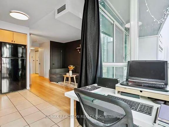 5th image of 185 Legion Rd N #710