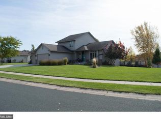 10485 Matthew Dr, Chisago City, MN 55013