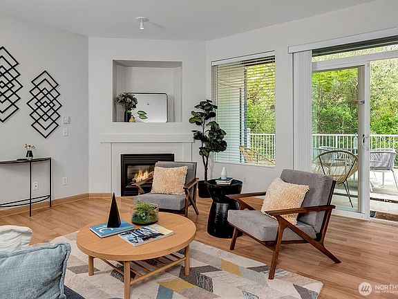 4th image of 10825 SE 200th Street #D-103