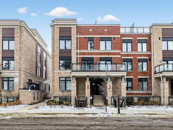 58 Elizabeth St S #2108, Richmond Hill, ON L4C 5W2