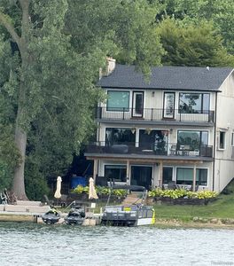 5494 Putnam Dr, West Bloomfield, MI, 48323