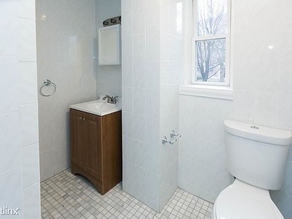 64 Lubec St. #1R Boston - East Boston Shared Unit Photo 3