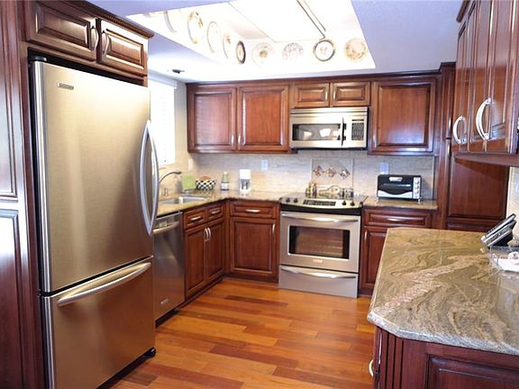 3rd image of 816 Agua Caliente Dr