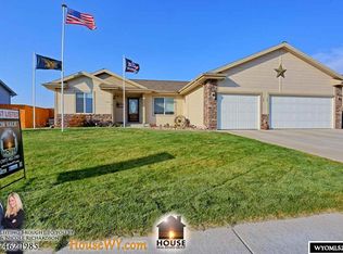 2120 Zuni Trl, Bar Nunn, WY 82601