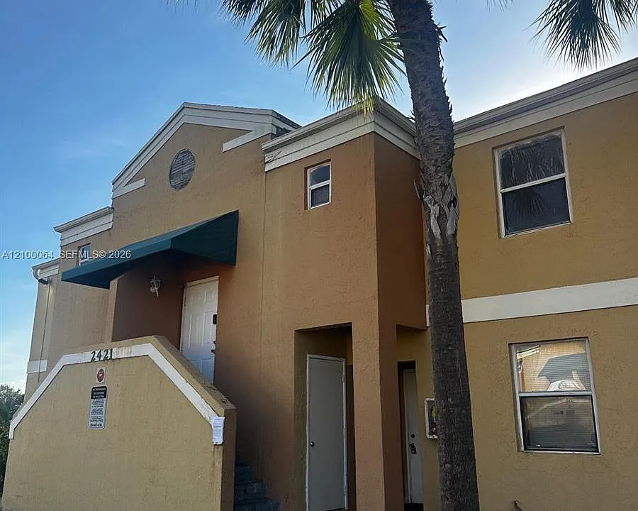2481 NW 56th Ave #916