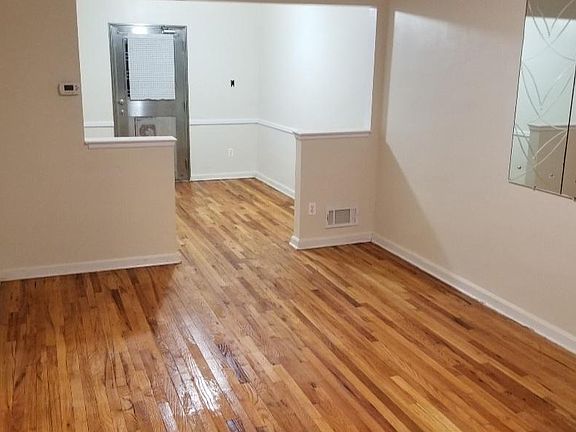 3rd image of 2943 Kingsland Ave
