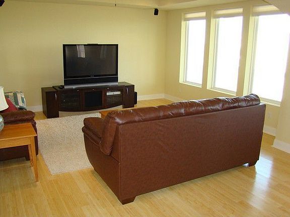 5th image of 670 Kara Ln