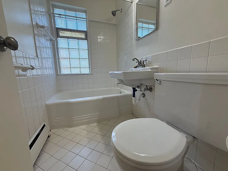1936 Ford Parkway — Photo 19