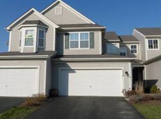 278 Tower Hill Dr, Saint Charles, IL 60175