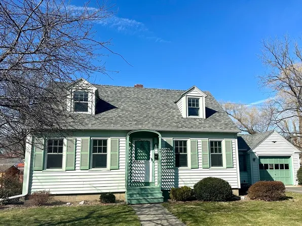 49 Smith St, Greenfield, MA 01301