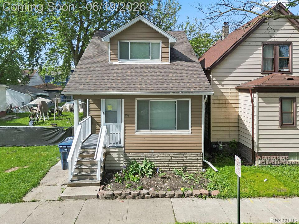 1st image of 74 Pine St