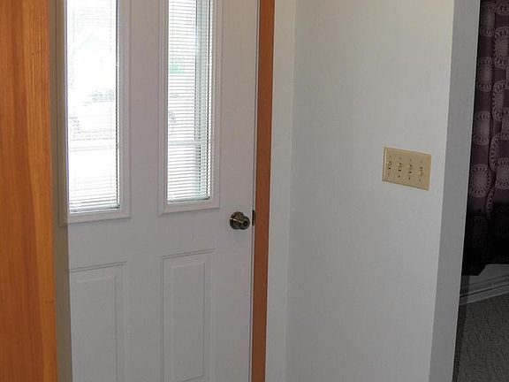 2nd image of 722 S 31 STREET