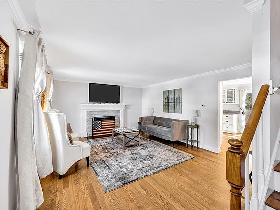 3rd image of 169 Cedric Road