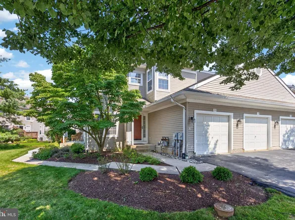 109 Jeffords Ct #905, Phoenixville, PA 19460