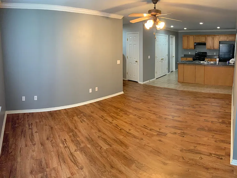 1660 N Willowbrook Dr — Photo 1