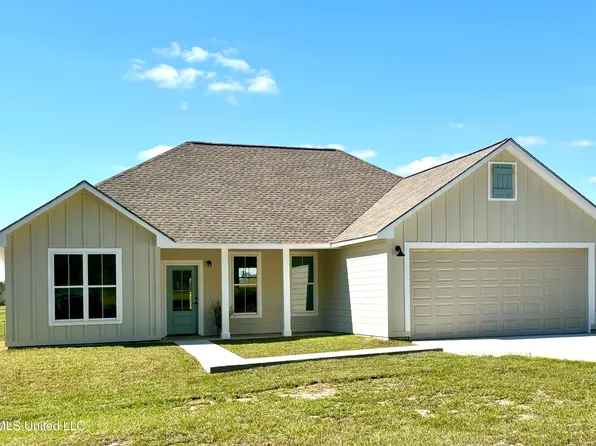 235 Juniper Grove Rd, Poplarville, MS 39470