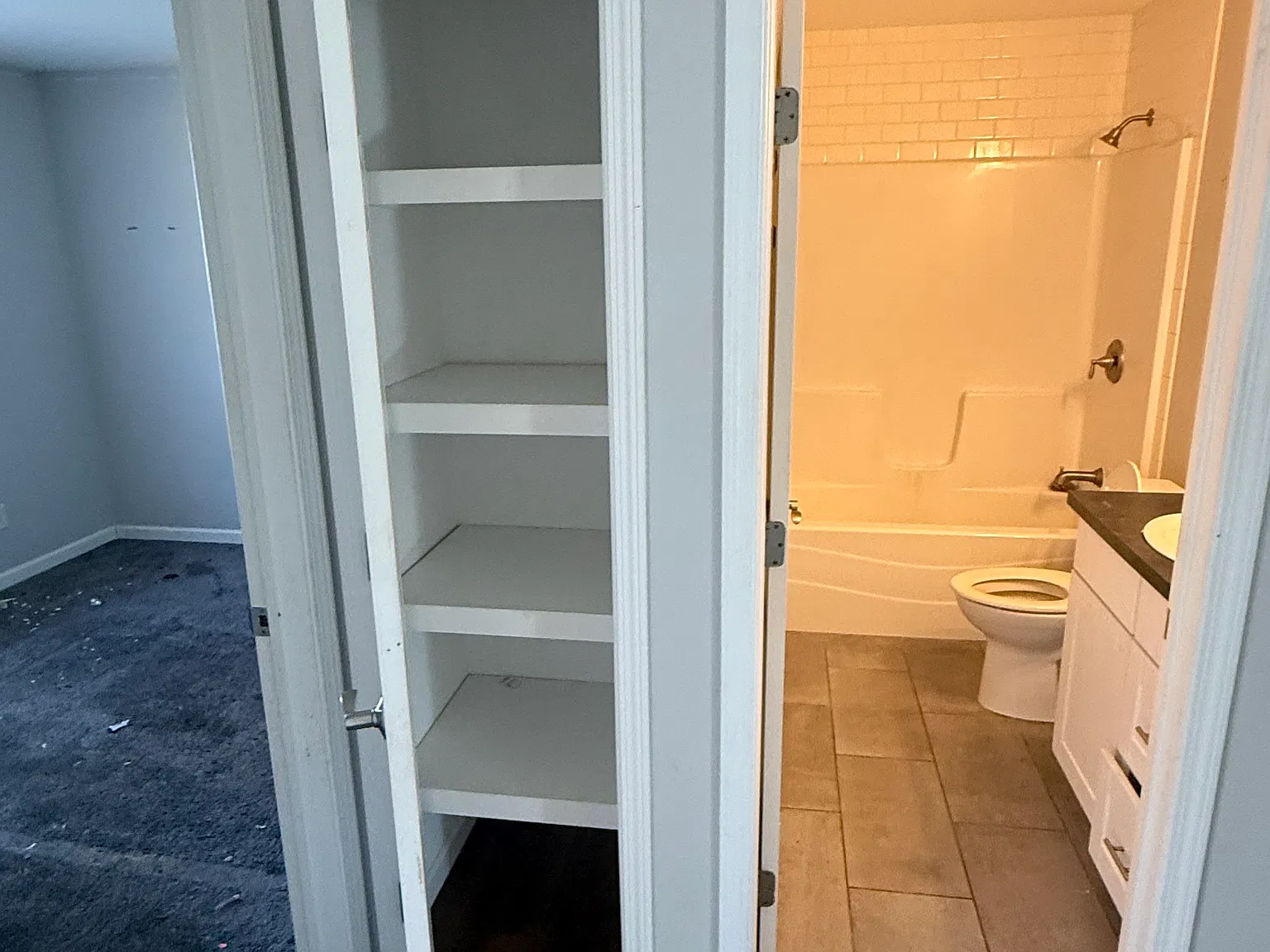 3 bed, 1407 sqft, $2,200 — Photo 4