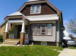 2120 W Vilter Ln, Milwaukee, WI 53204