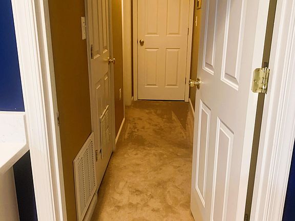 3rd image of 10702 Allie Dr #1