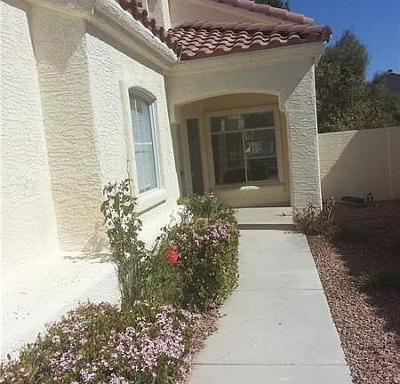 3rd image of 9720 Hitching Rail Dr