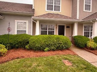 82 John Sevier Ave, Clarksville, TN 37040