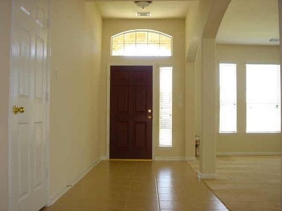 2nd image of 7527 Oakwood Canyon Dr