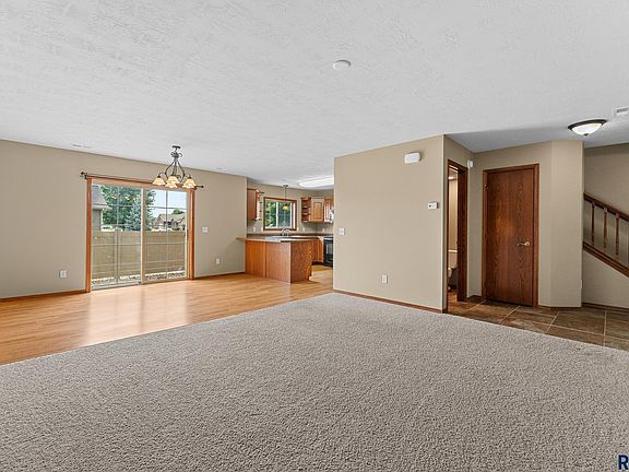 3rd image of 2900 E Kensington St APT 3