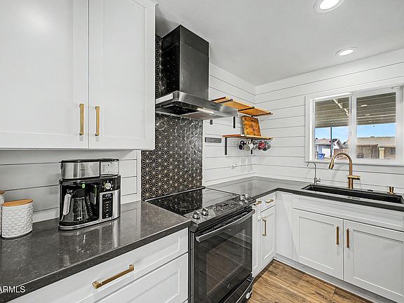 5th image of 1026 W HALSTEAD Drive