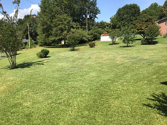 4th image of 1103 Briarwood Dr