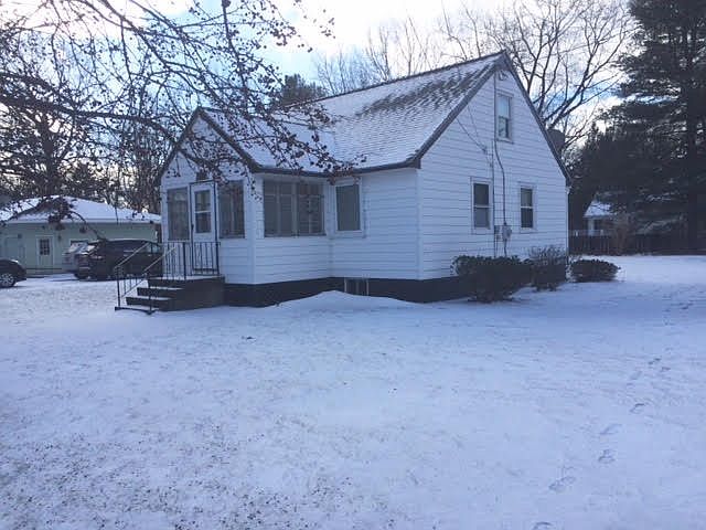 1st image of 530 Reita St