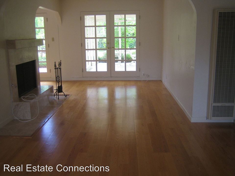1st image of 18564 Paseo Lado