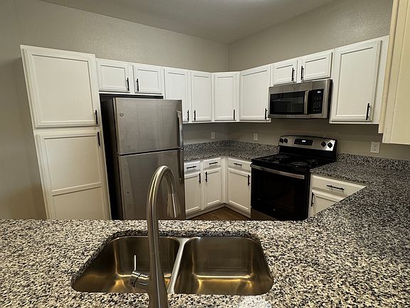 2nd image of 472 Houston Ridge Dr #816