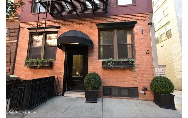 Sold by Douglas Elliman | media 10