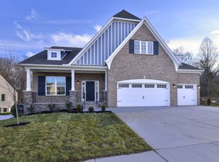1077 River Oaks Blvd, Lebanon, TN 37090