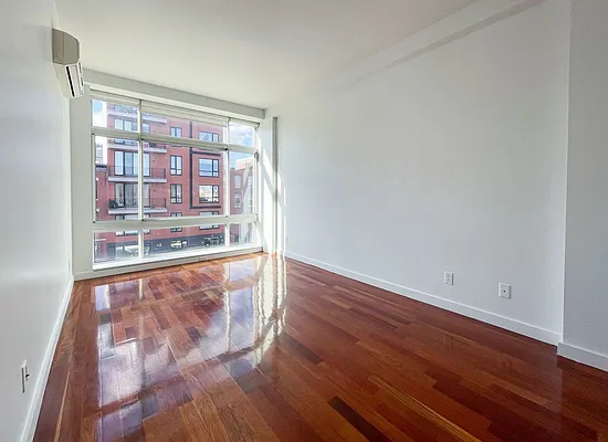 Rented by Kahen Properties | media 18
