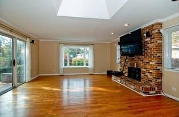 4th image of 1335 Plymouth Ln