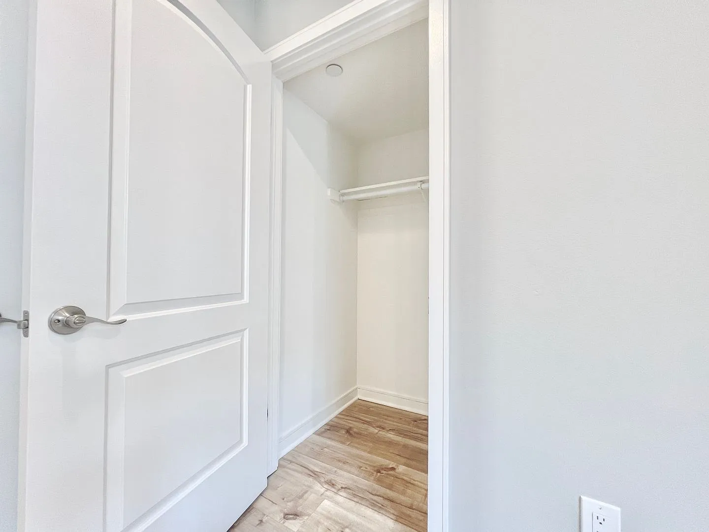4461 Rosewood Avenue — Photo 1