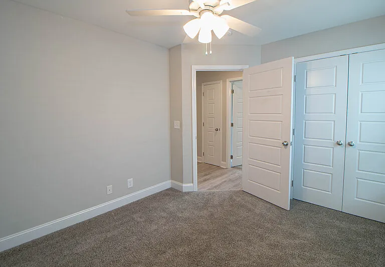 220 King Rd — Photo 12