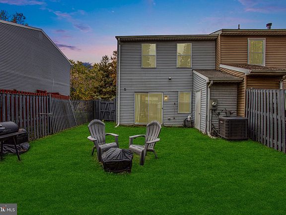 2nd image of 5926 Beacon Hill Pl