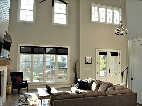 4th image of 3152 N Nevis Ct