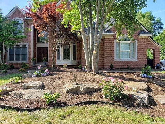 1st image of 7494 Autumn Hill Dr