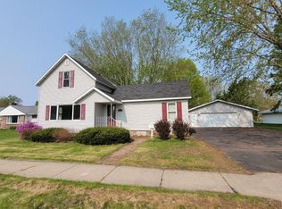 908 Deleglise St, Antigo, WI 54409