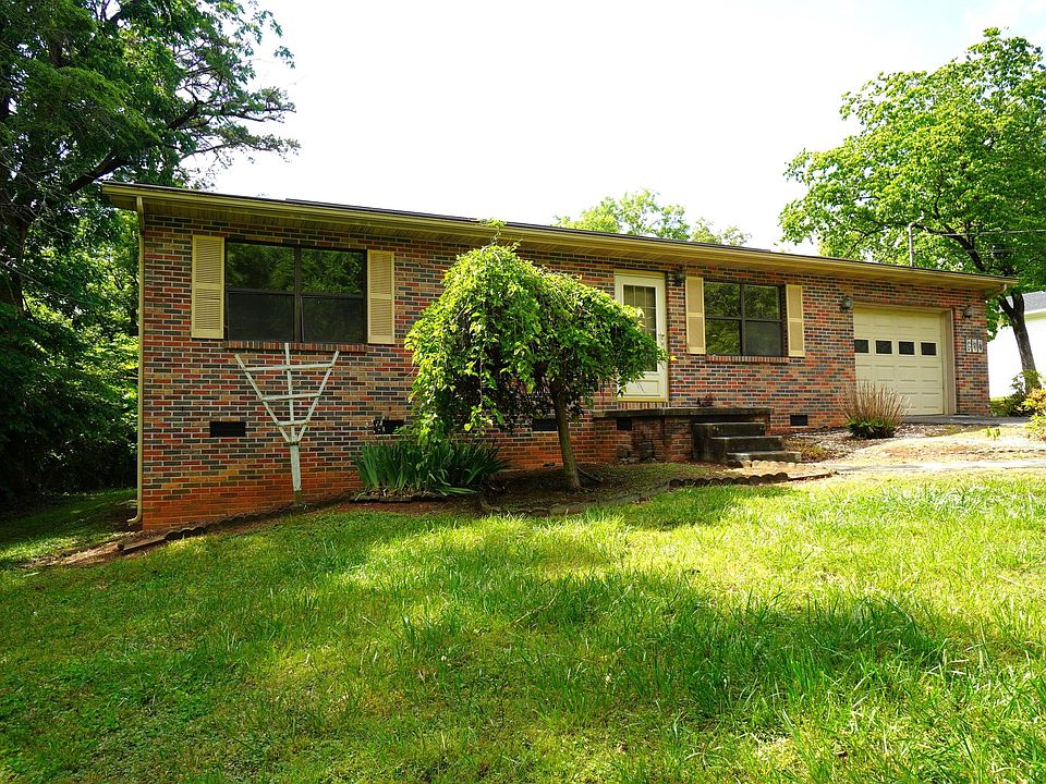 1st image of 1006 Woodland Way