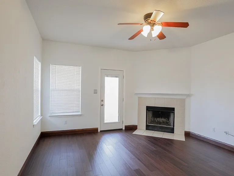11810 Navasota St — Photo 11