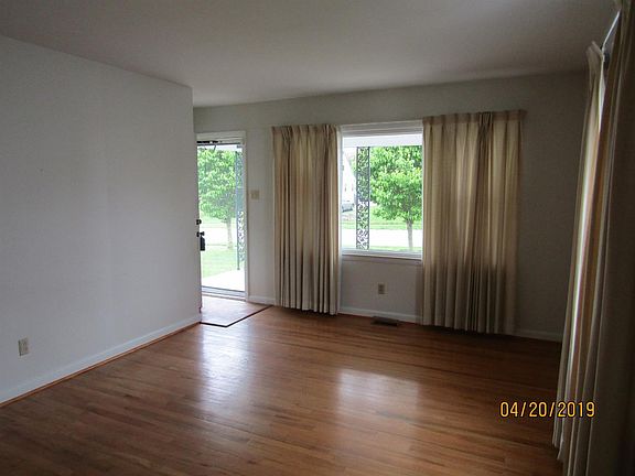 5th image of 645 Northside Dr