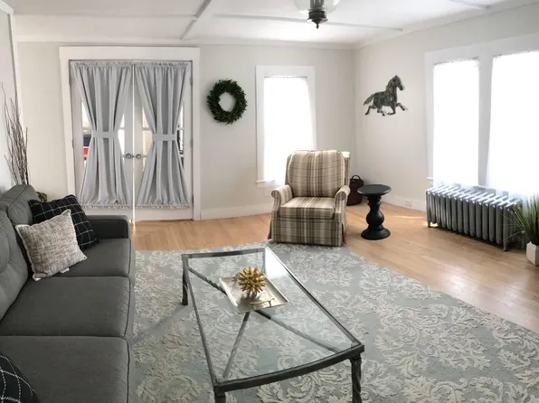 13 Jumel Pl #2, Saratoga Springs, NY 12866