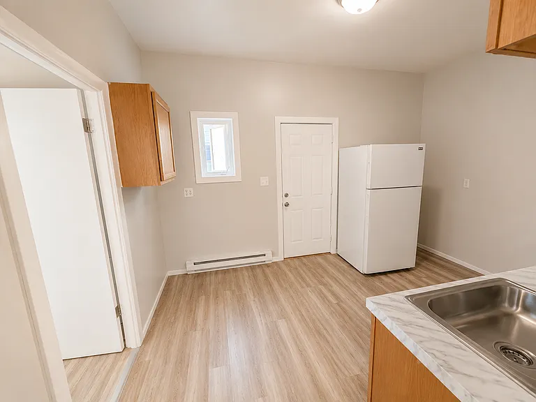 456 Arden Pl — Photo 6