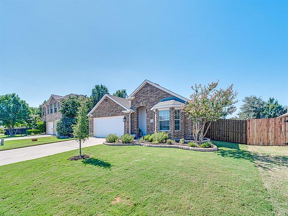 2nd image of 208 Bison Meadow Dr