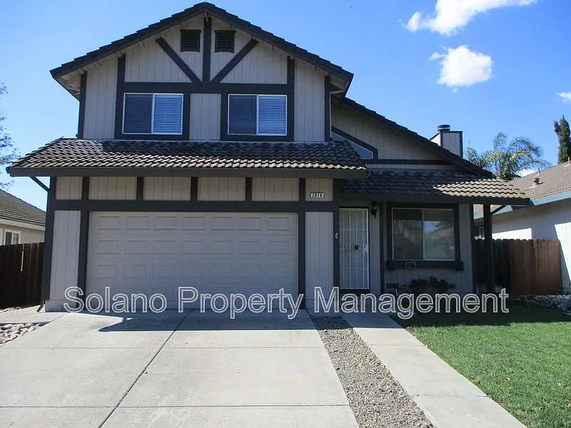 2618 Valley Oak Way
